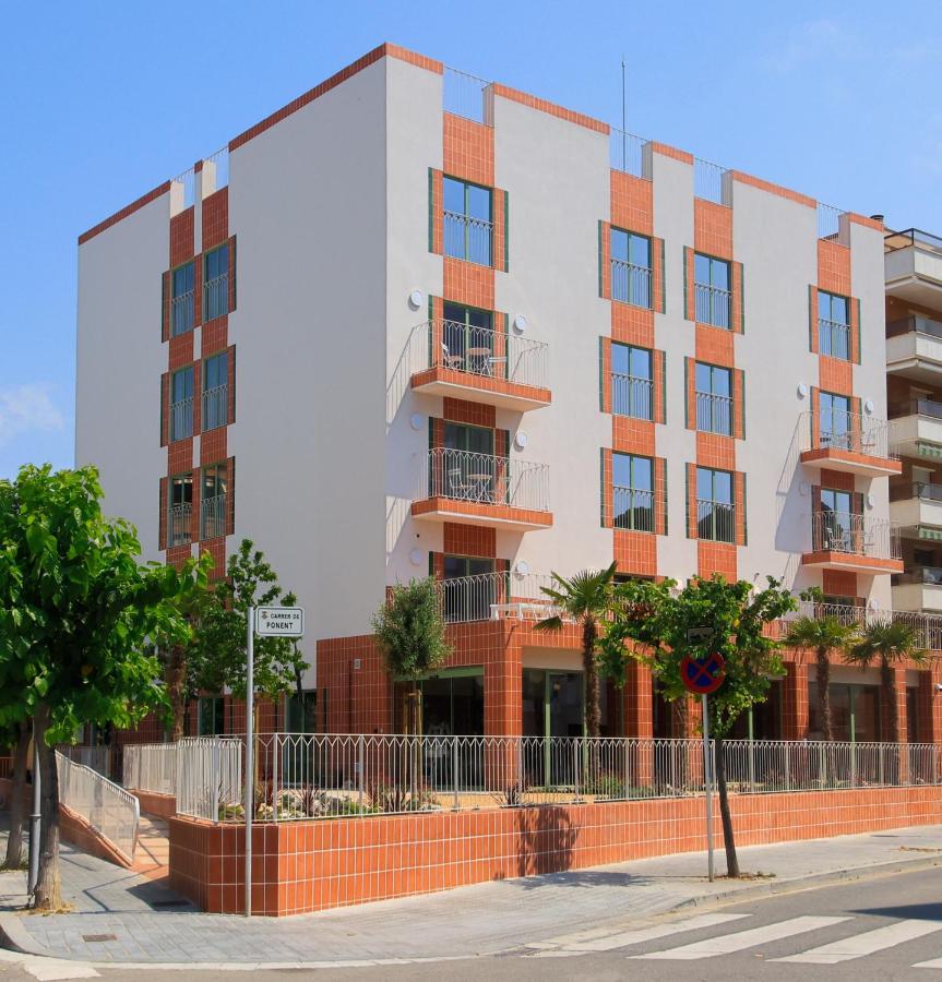 Terra Aurea Aparthotel Salou Zewnętrze zdjęcie